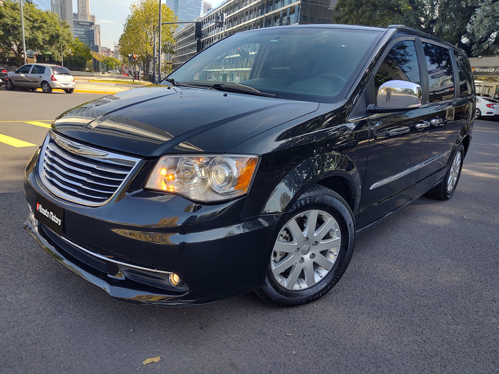 CHRYSLER TOWN & COUNTRY 3.6 AUT LIMITED 2013