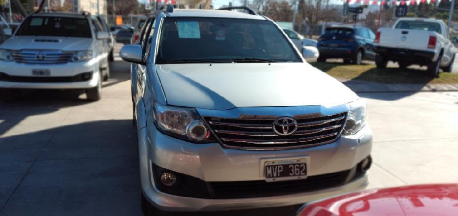 TOYOTA SW4 2.7 VVT-I SRV 7 AS. 2013